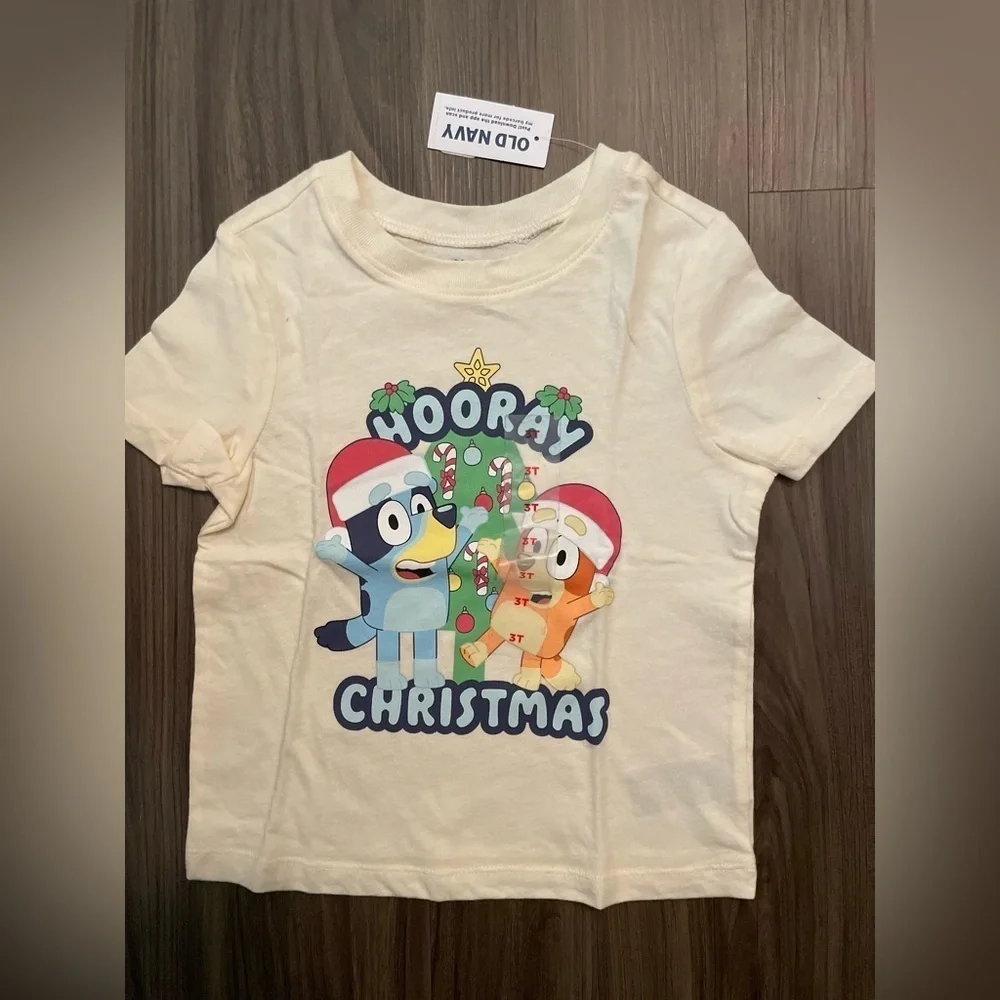 Old Navy Kids Cream and Red Bluey Short Sleeve Holiday Tee size 3T-NWT